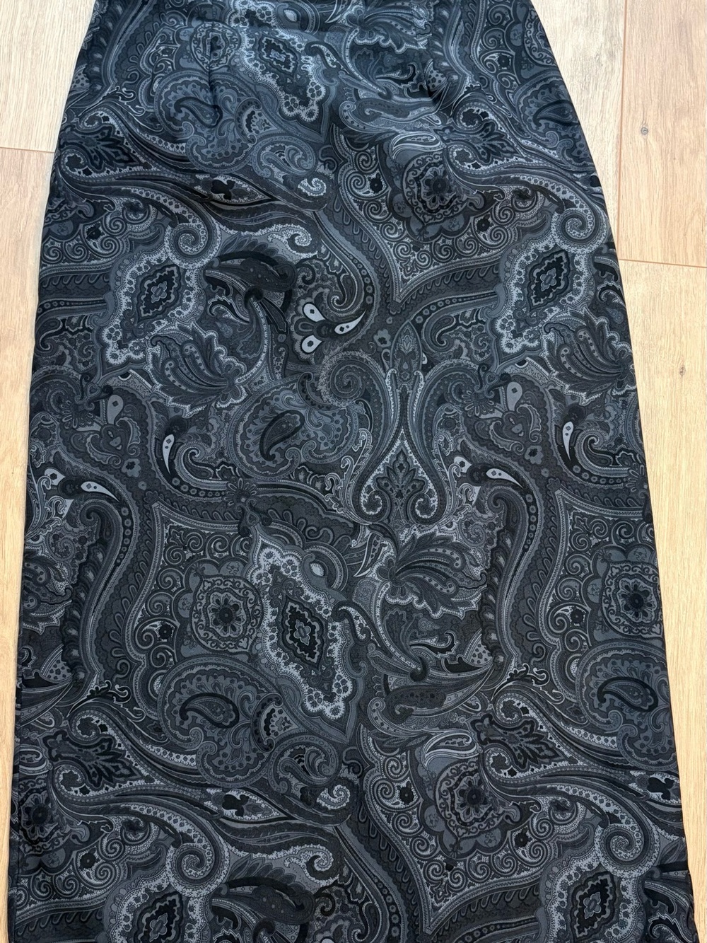 Briggs New York Black & Charcoal Paisley Maxi Skirt